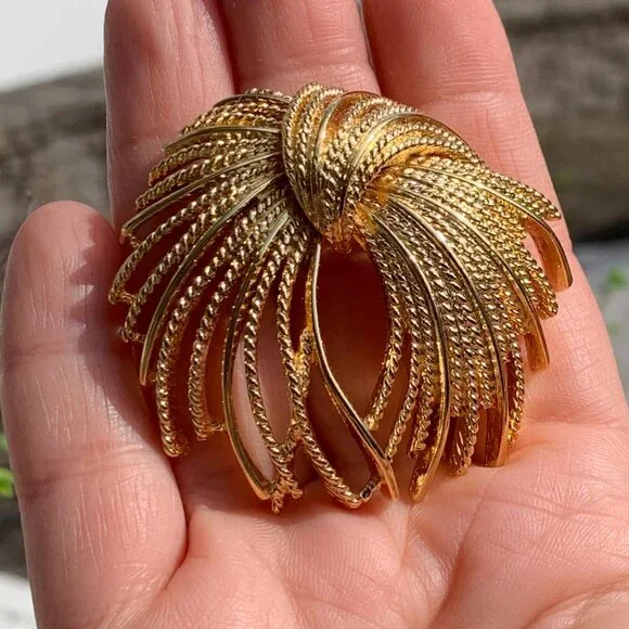 Vtg Monet Cascading Knotted Rope Brooch - Picture 7 of 9